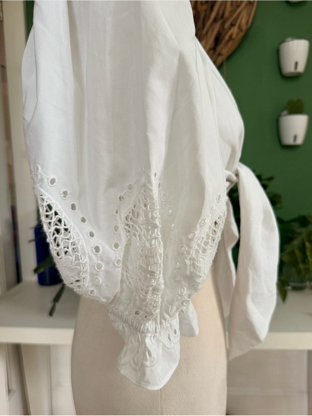 Zara White Tie-Front Eyelet Puff Sleeve Blouse - Picture 3 of 5